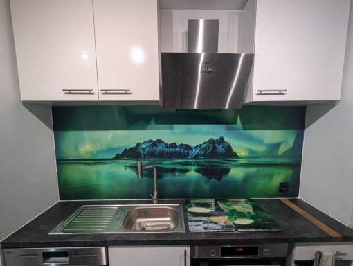 Küche, Küchenmontage, Einbauküche, Küchenschrank, Hängeschränke, Küchenarbeitsplatte