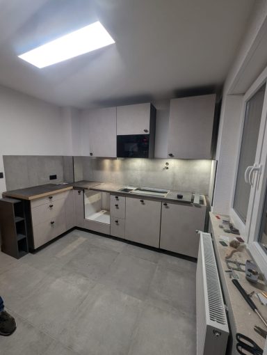 neue Küche, Küchenmontage